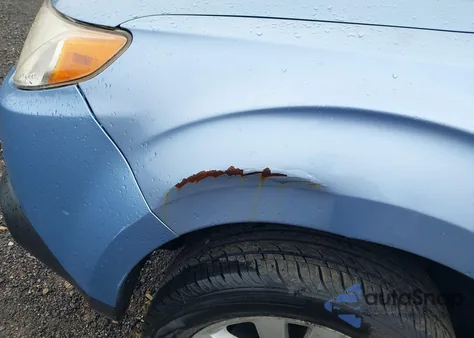 2011 Subaru Forester 2.5X Premium z USA, uszkodzony, nr VIN JF2SHADC6BH755106